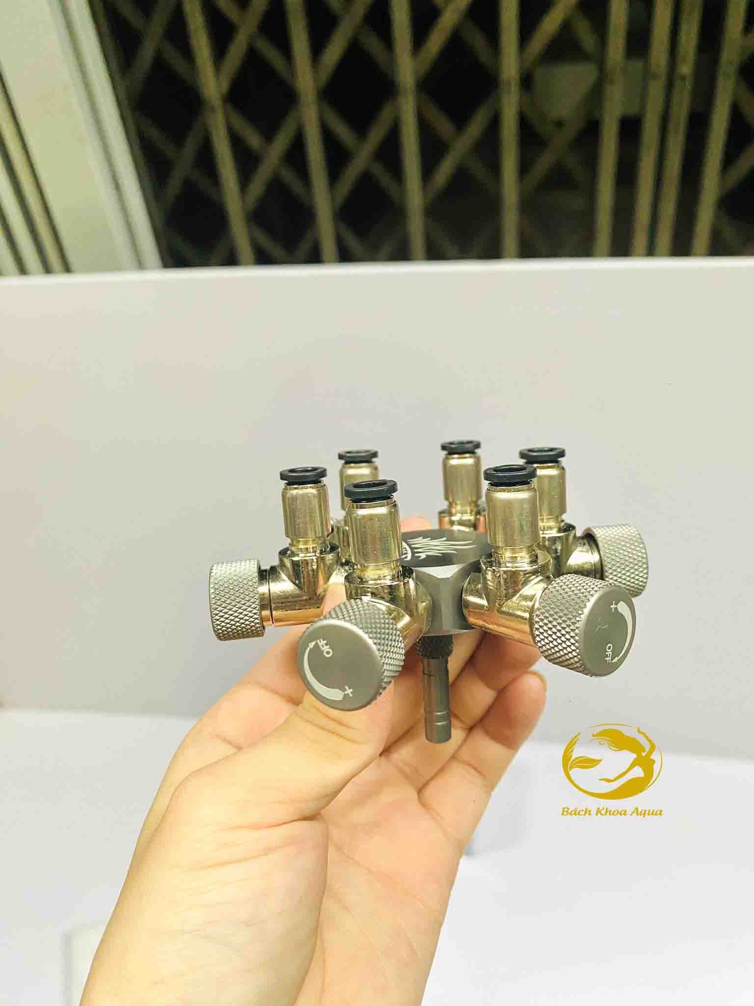 Van chia 6 CO2  Week Aqua