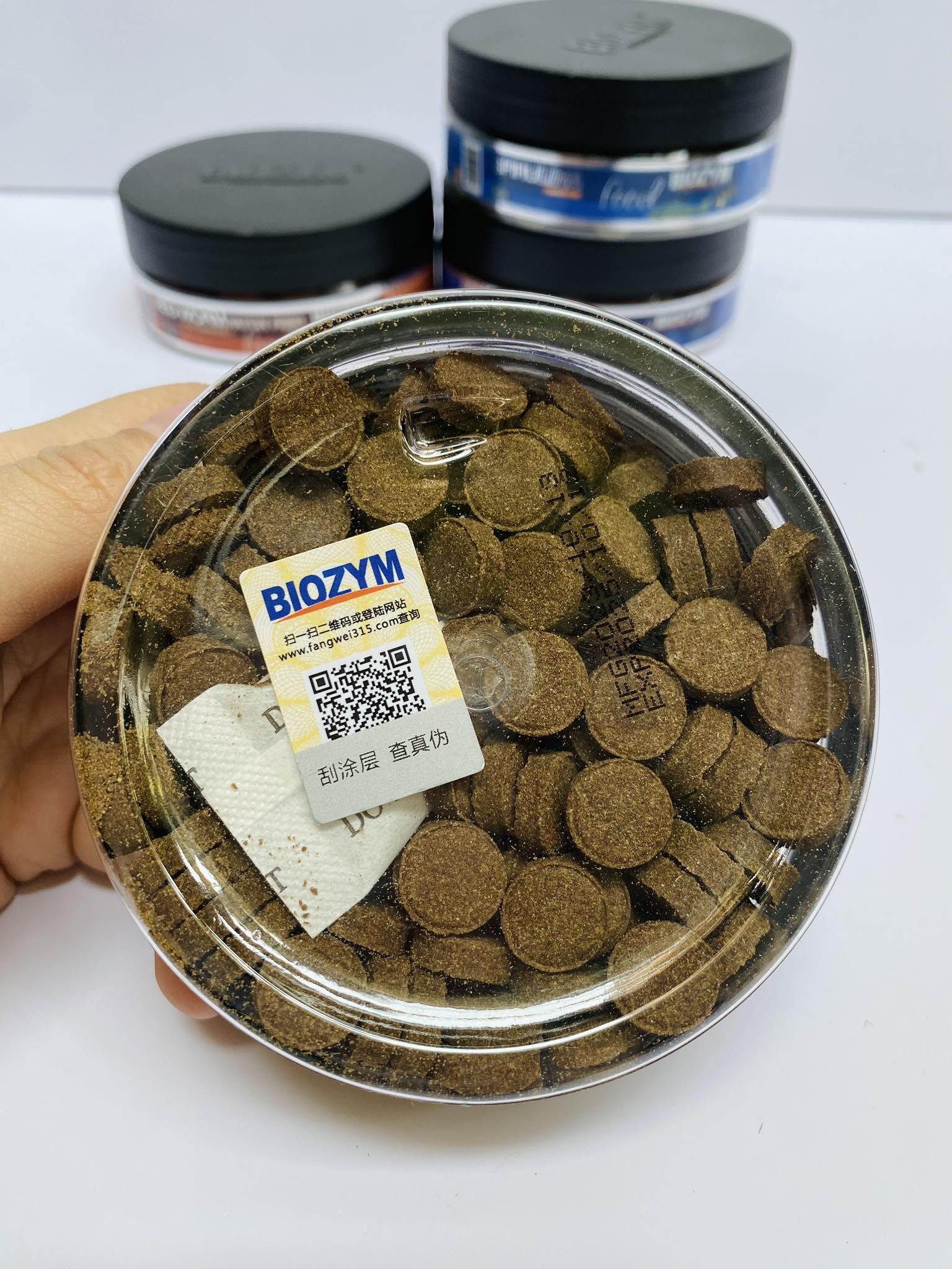 Thức ăn viên dính Biozym Brine Shrimp - Arrtemia cho cá cảnh 110g