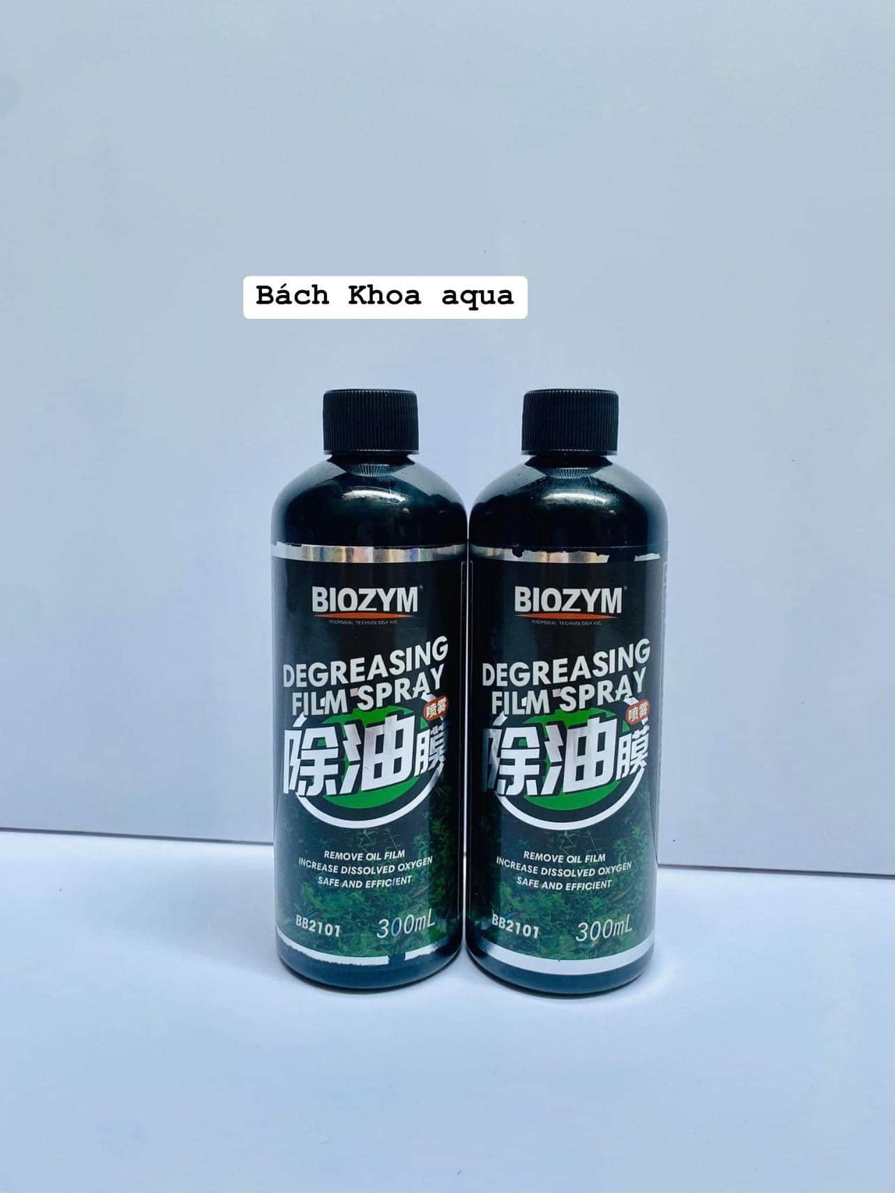 Chai xịt Biozym xử lý váng bề mặt bể cá - 300ML