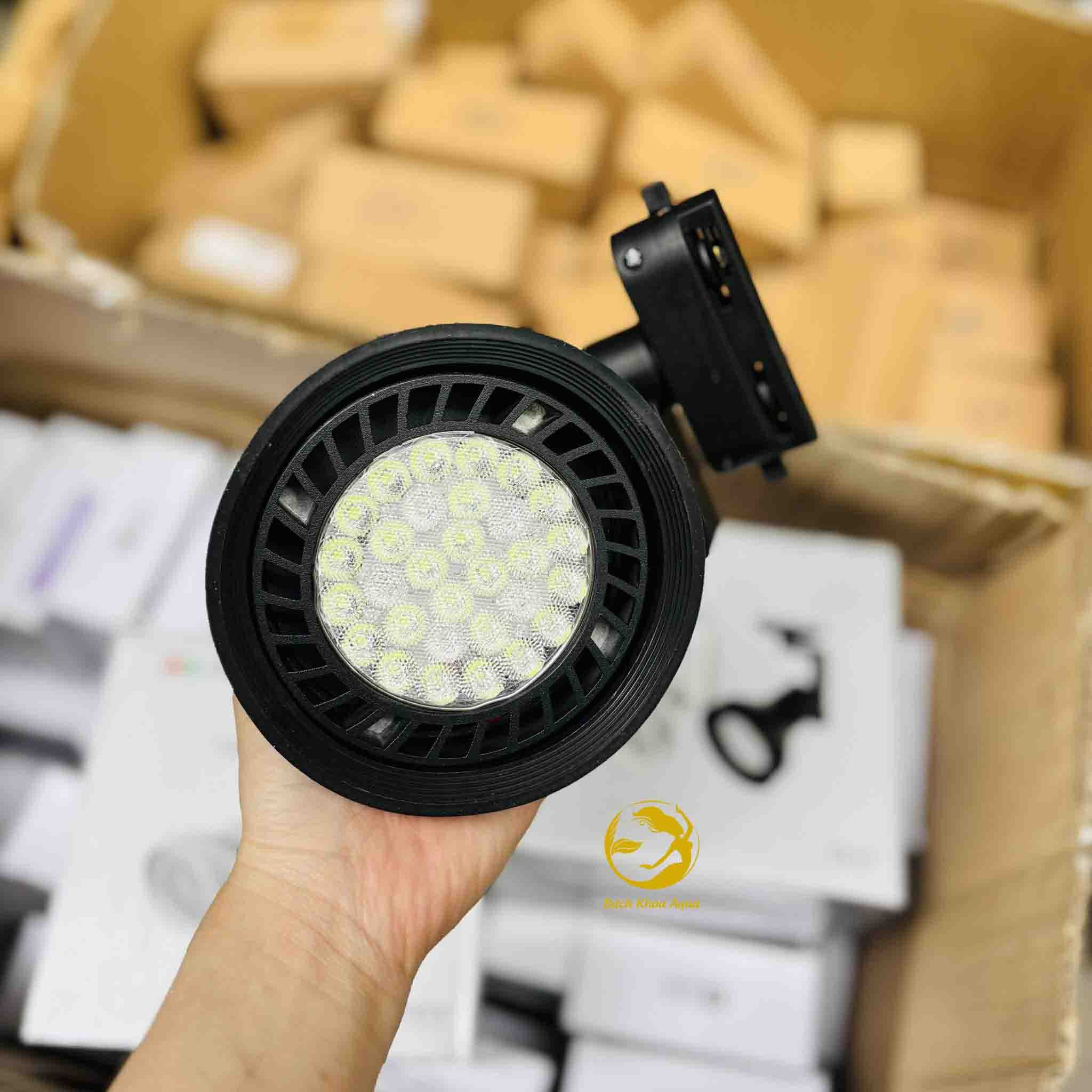 Đèn rọi RAY WEEK 30W RGB