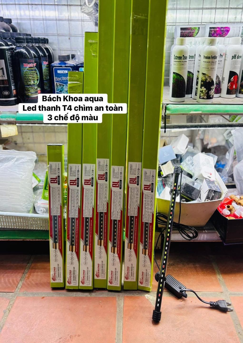 Đèn led T4 Quanlong 3 chế độ màu cho bể cá